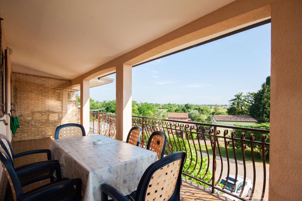 Apartments Dara Umag Exterior foto