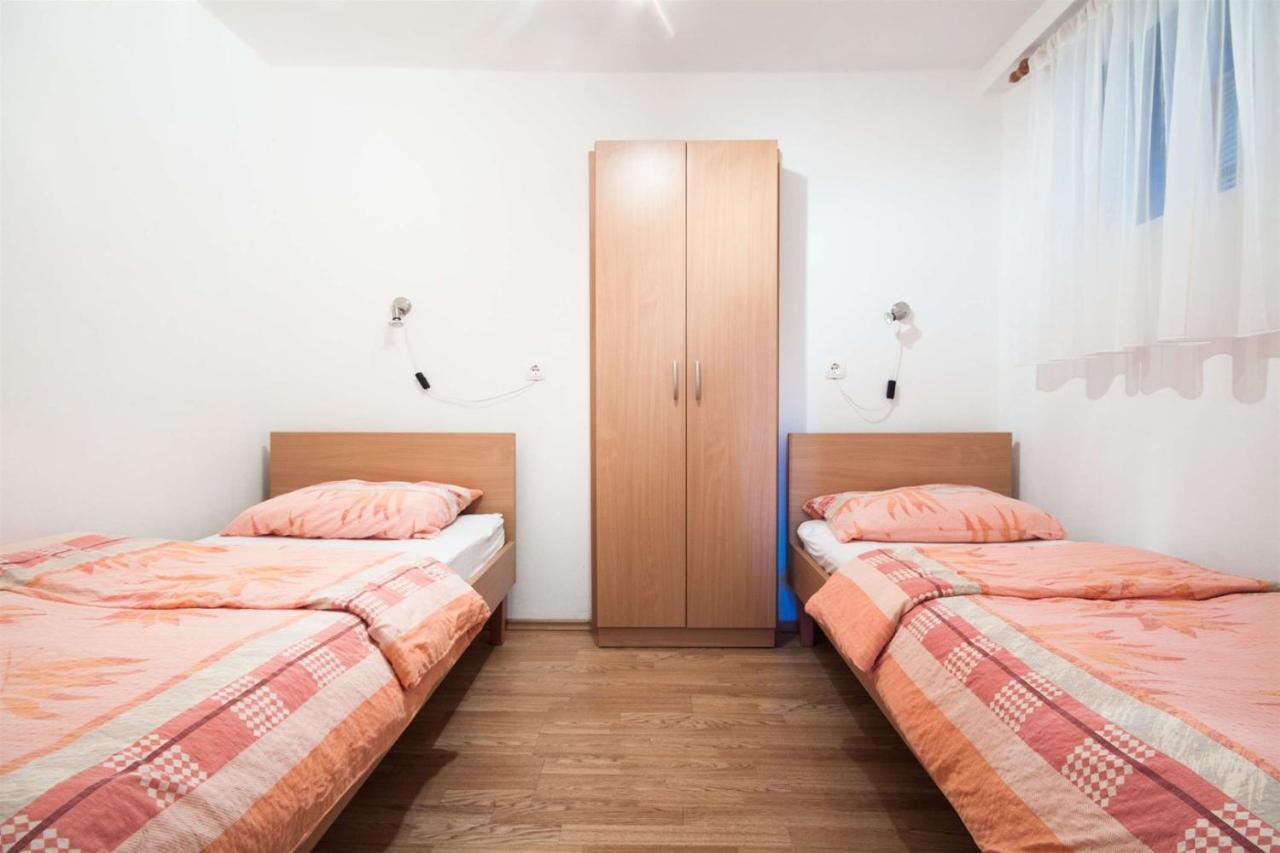 Apartments Dara Umag Exterior foto